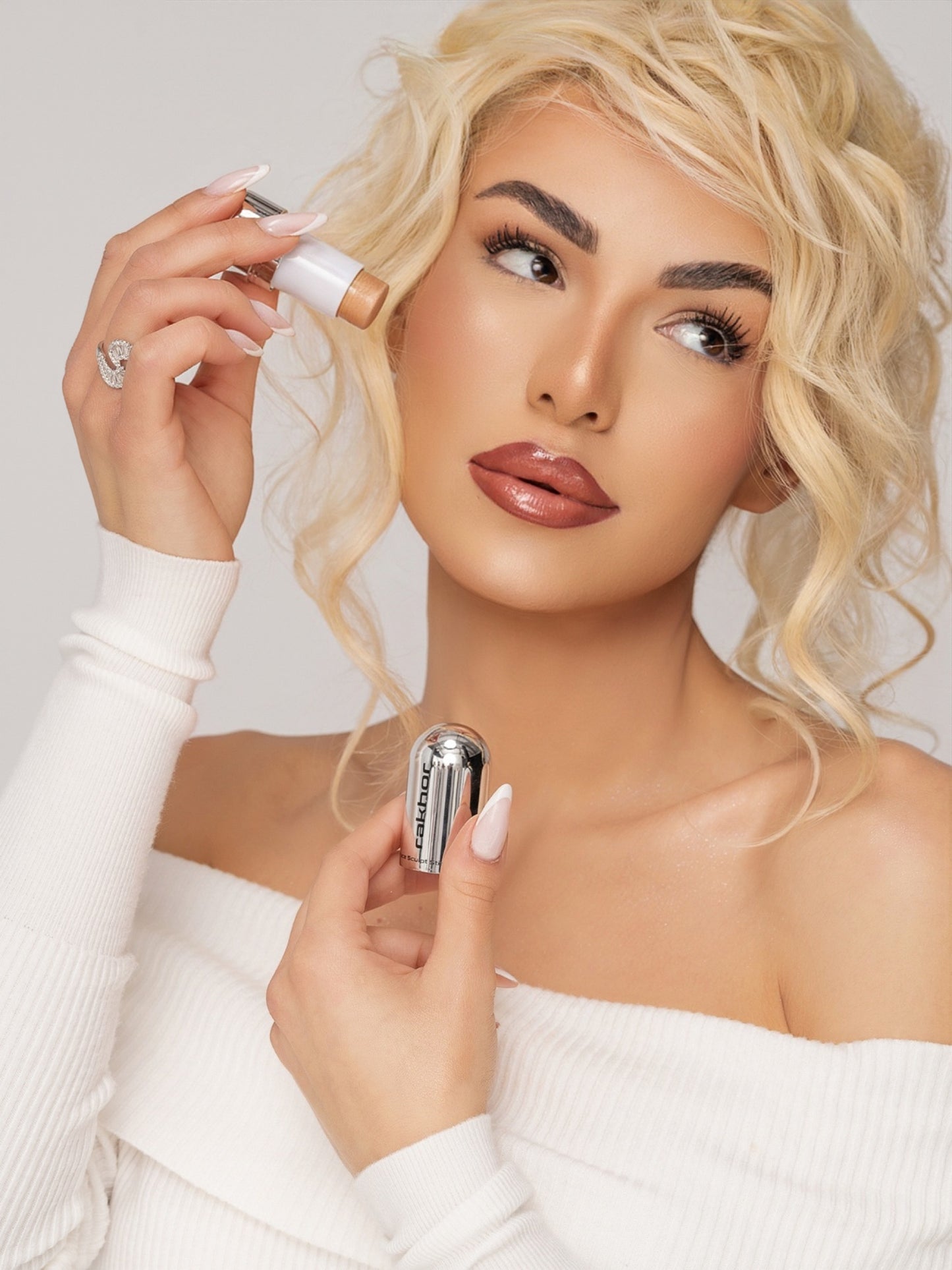 FACE SCULPT STICK  BACKLIGHT   HIGHLIGHTER