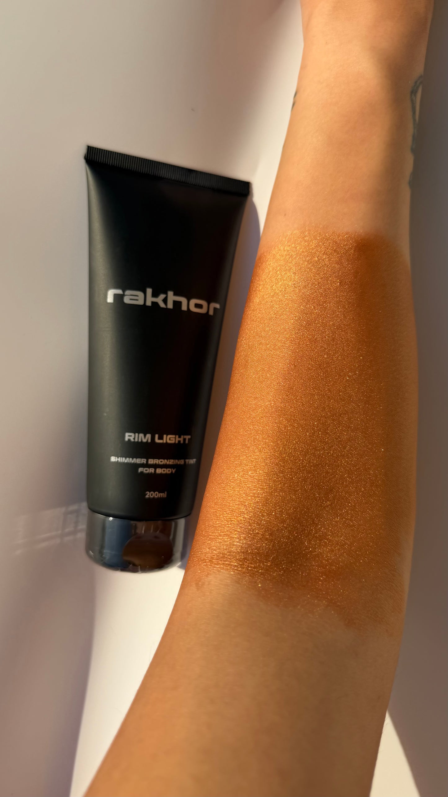 RIM LIGHT shimmer bronzing tint